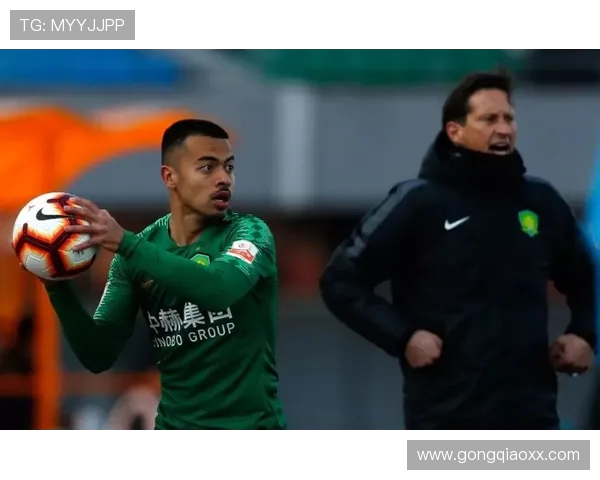 名嘴力荐！施密特成国足新帅热门：赋闲名帅能否拯救中国足球？