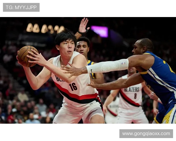 杨瀚森试训森林狼高光:底角三分连中 + 内线强打 + 精妙助攻展全能身手(2) 杨瀚森试训森林狼高光:底角三分连中 + 内线强打 + 精妙助攻展全能身手(2)