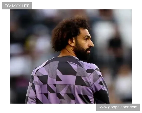 索博晒健身照 “挑衅” 萨拉赫:埃及法老,训练馆里找不到你!(2) 索博晒健身照 “挑衅” 萨拉赫:埃及法老,训练馆里找不到你!(2)