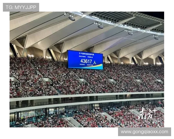 苏超单场 3 万观众破纪录!媒体人:看热闹正是足球魅力的起点(3) 苏超单场 3 万观众破纪录!媒体人:看热闹正是足球魅力的起点(3)